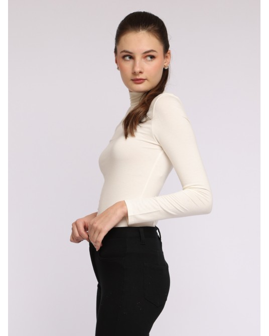 Amira Gaudi Turtle Neck