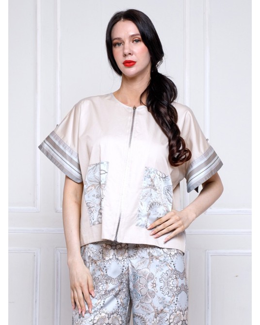 Winter Flower Serenity Zip Blouse