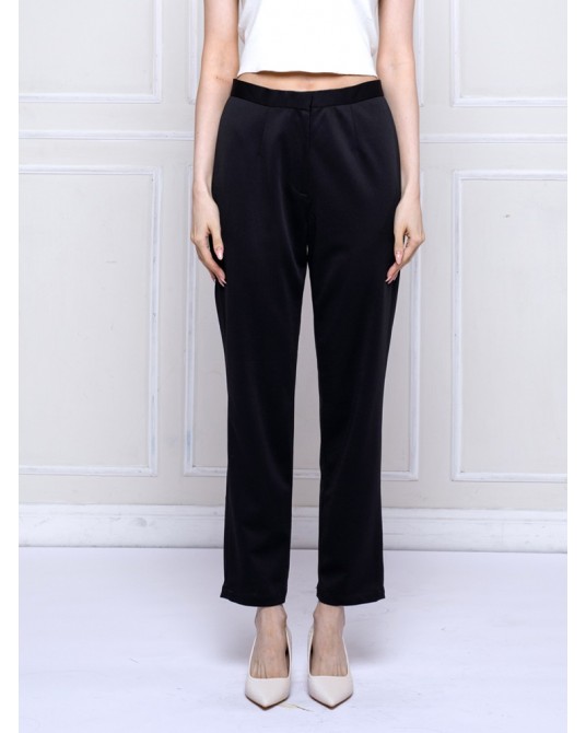 The Modern Tailored Black Trouser